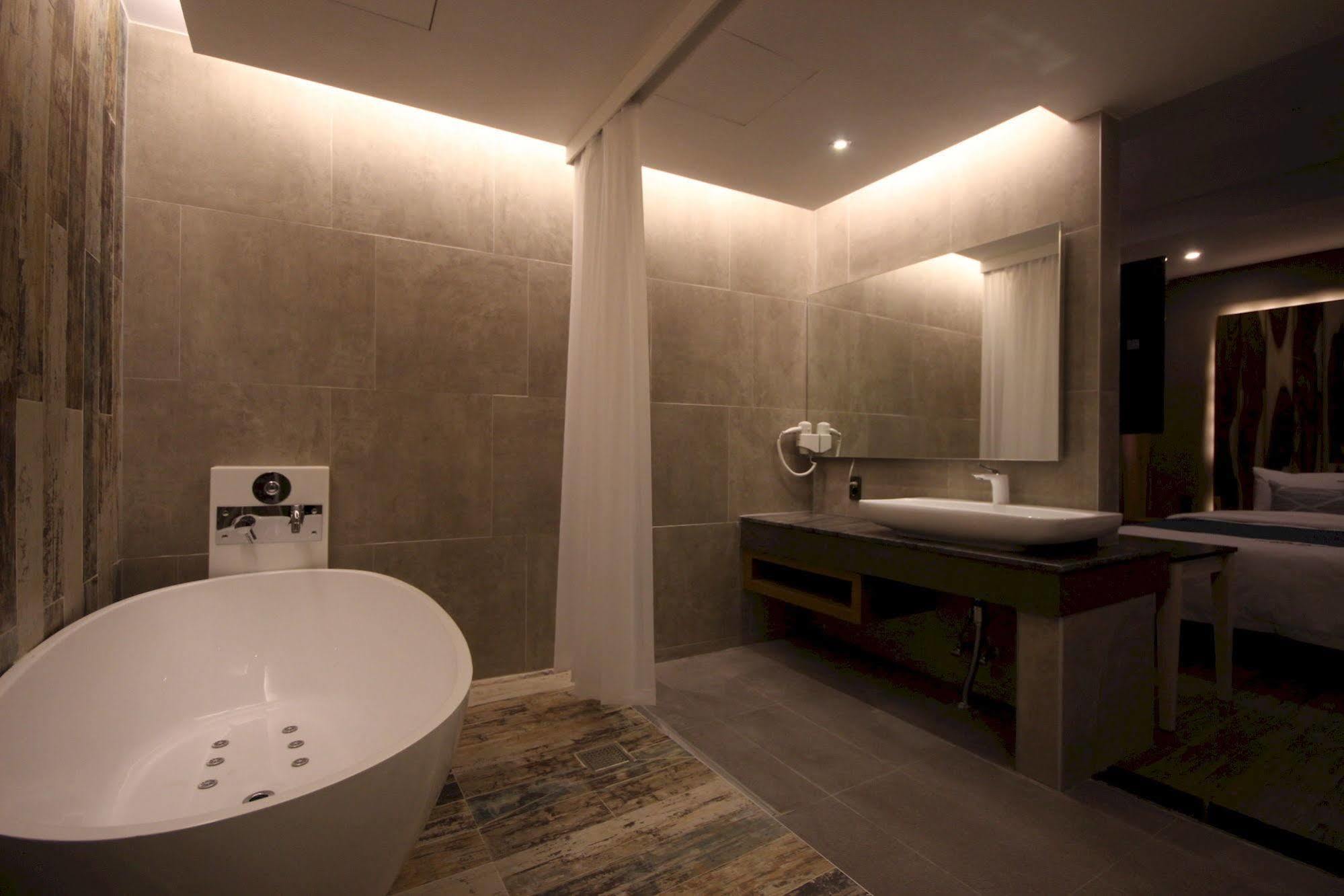 The Club Hotel Seomyeon Busan Extérieur photo